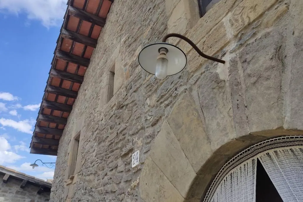 Les Basses Villa San Esteban de Llemana