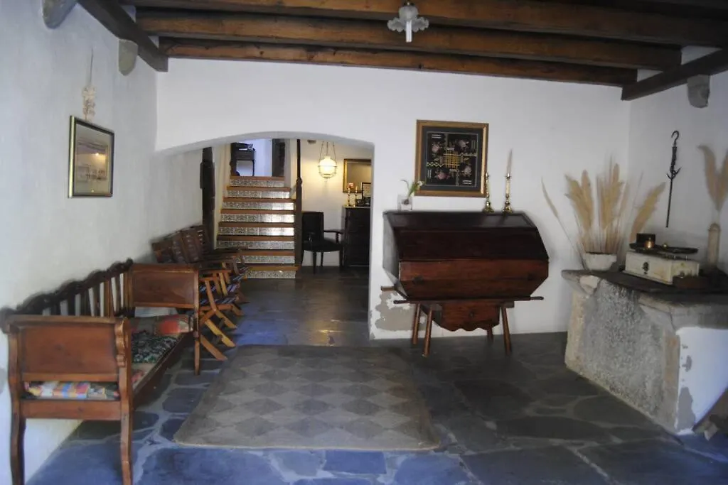 Les Basses Villa San Esteban de Llemana