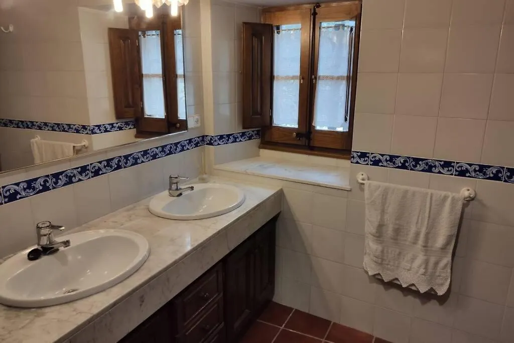 Les Basses Villa San Esteban de Llemana Spain