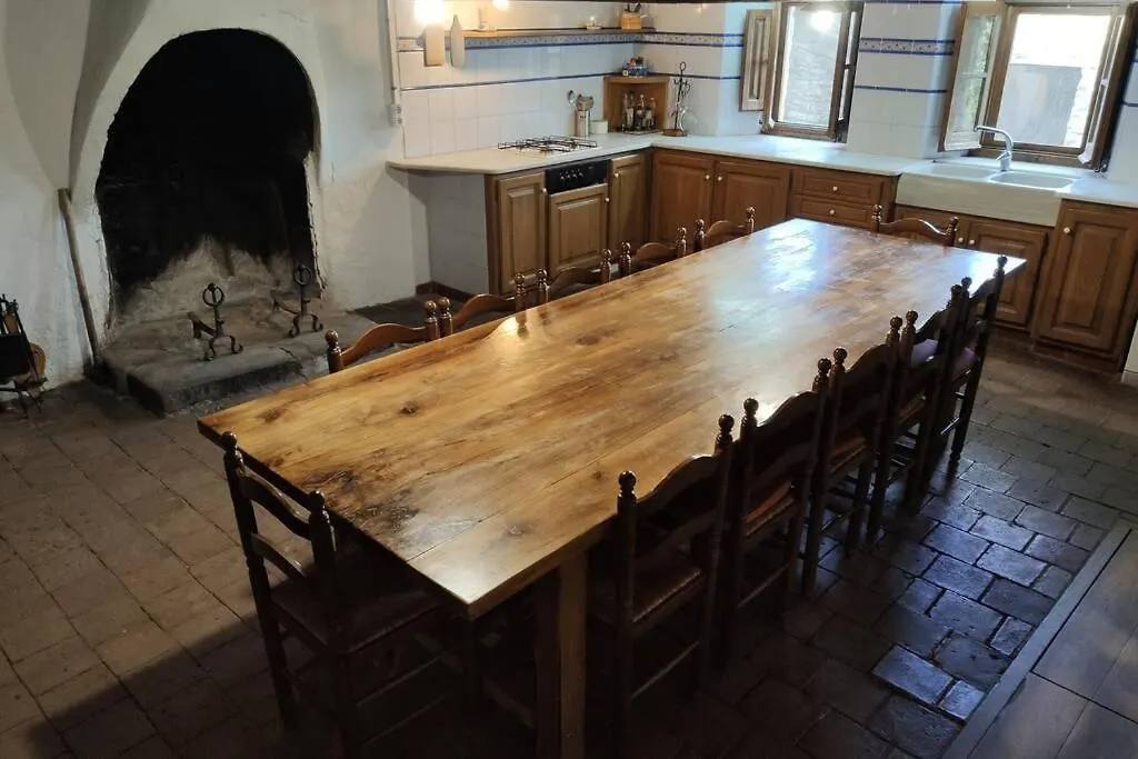Les Basses Villa San Esteban de Llemana